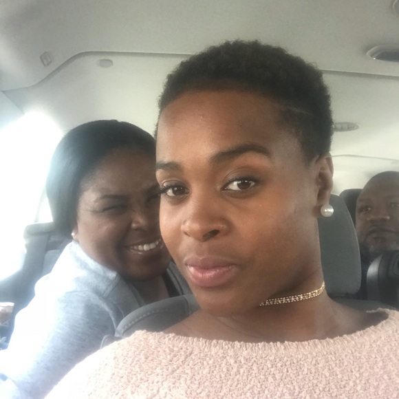 Meet your Posher, Francheska - Picture 1 of 1